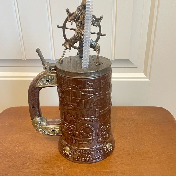 Disneyland Pirates of the Caribbean 50th Anniversary Plastic Stein collector cup - Picture 5 of 8